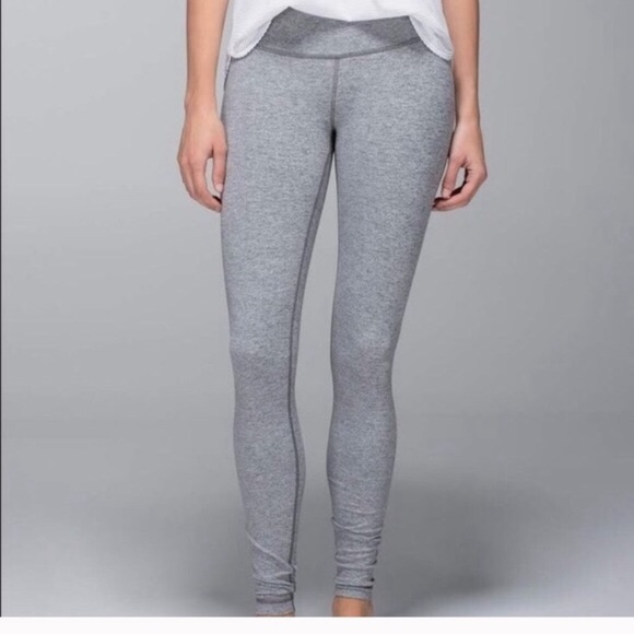 lululemon athletica Pants - Lululemon Wunder Under Pant III Silver Gray Size 6